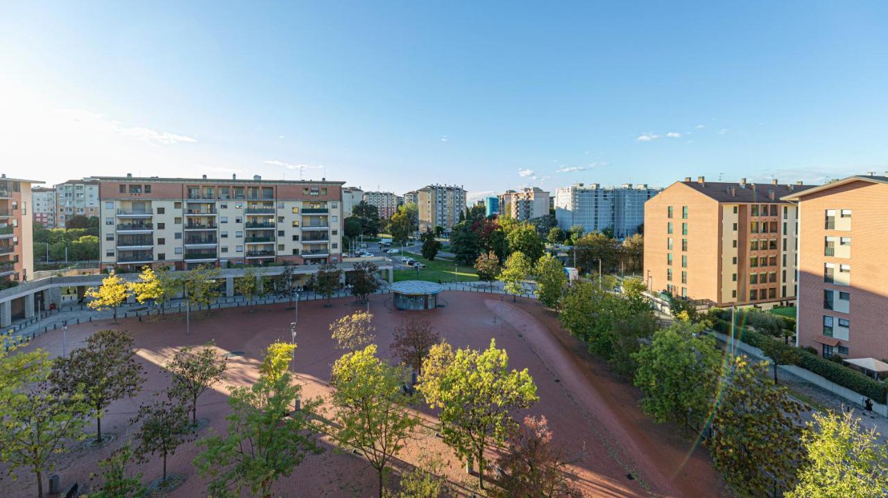 Italianway - Piazza Alboreto 72, Rozzano Buitenkant foto